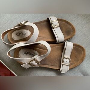 Eurosoft Women's Cream Sandals with Buckles